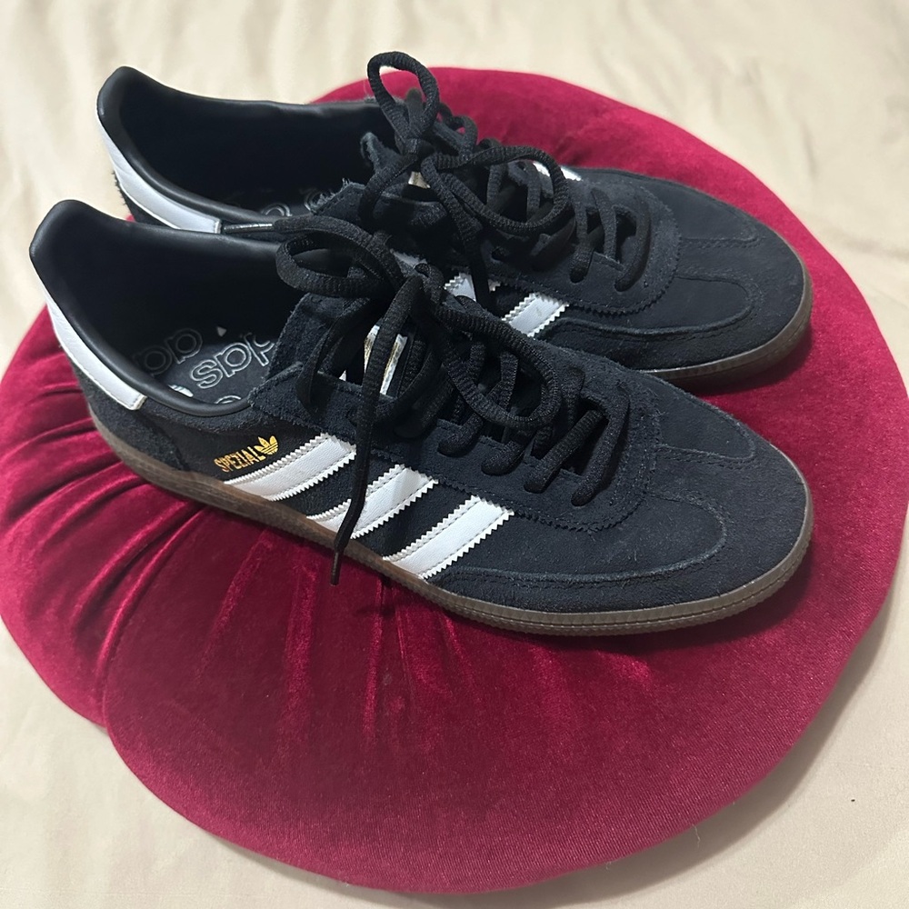 Adidas Spezial suede sneakers in very good condition size 8